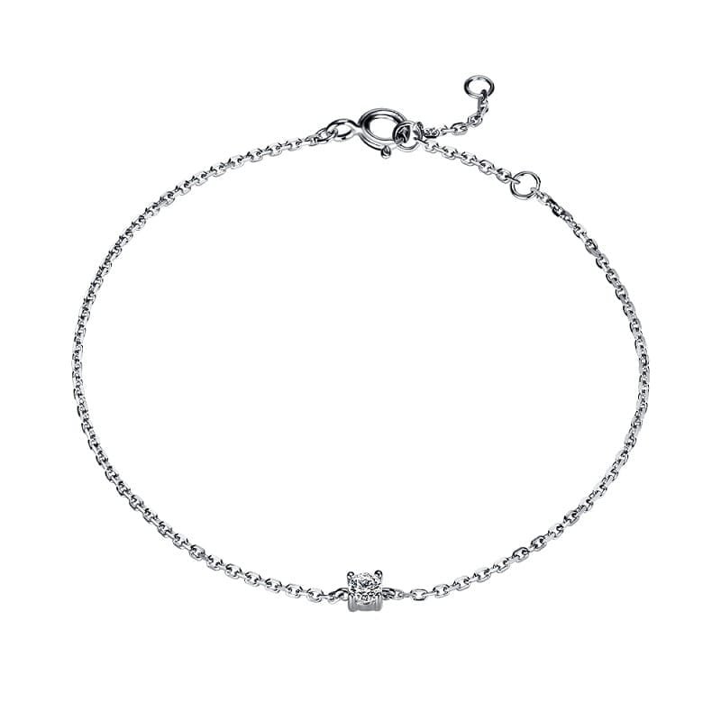 Silver bracelet with delicate zircon accents