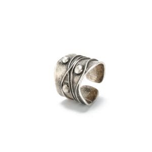 artistic style wide band ring