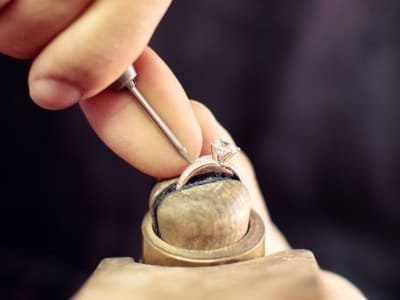 set gemstones in jewelry settings