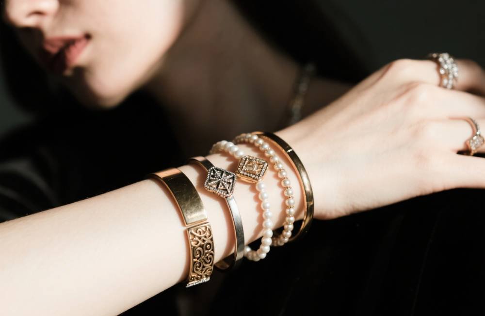 custom bracket jewelry