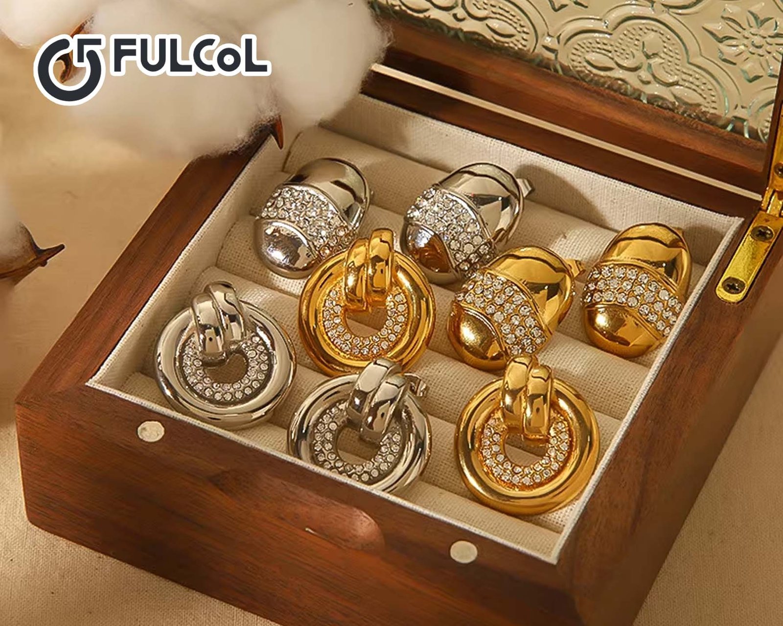 Professional Custom Earring Manufacturer - Fulcol