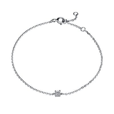 Silver bracelet with delicate zircon accents